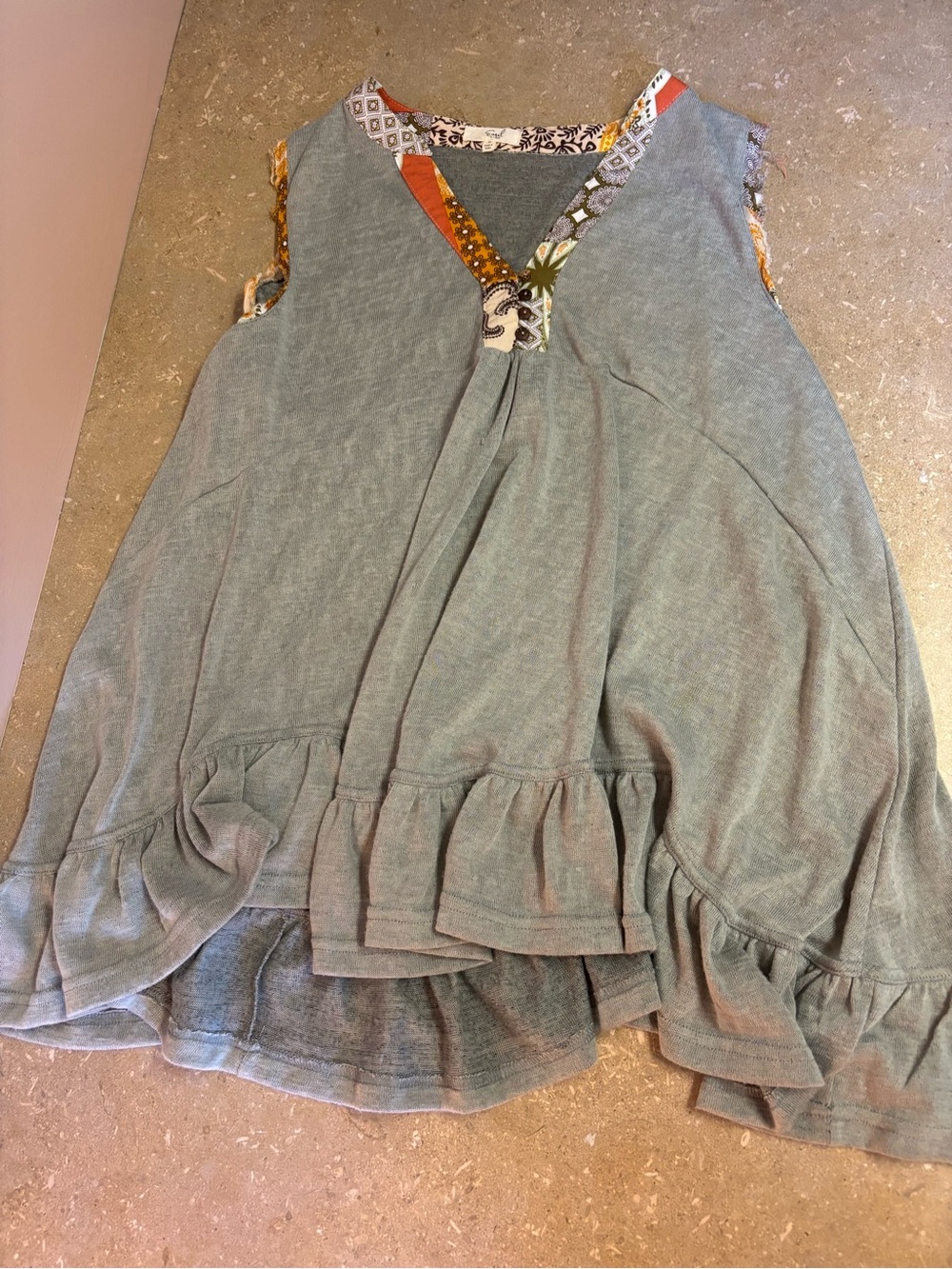 Women’s Boutique Sleeveless V-Neck Ruffle-Hem Top